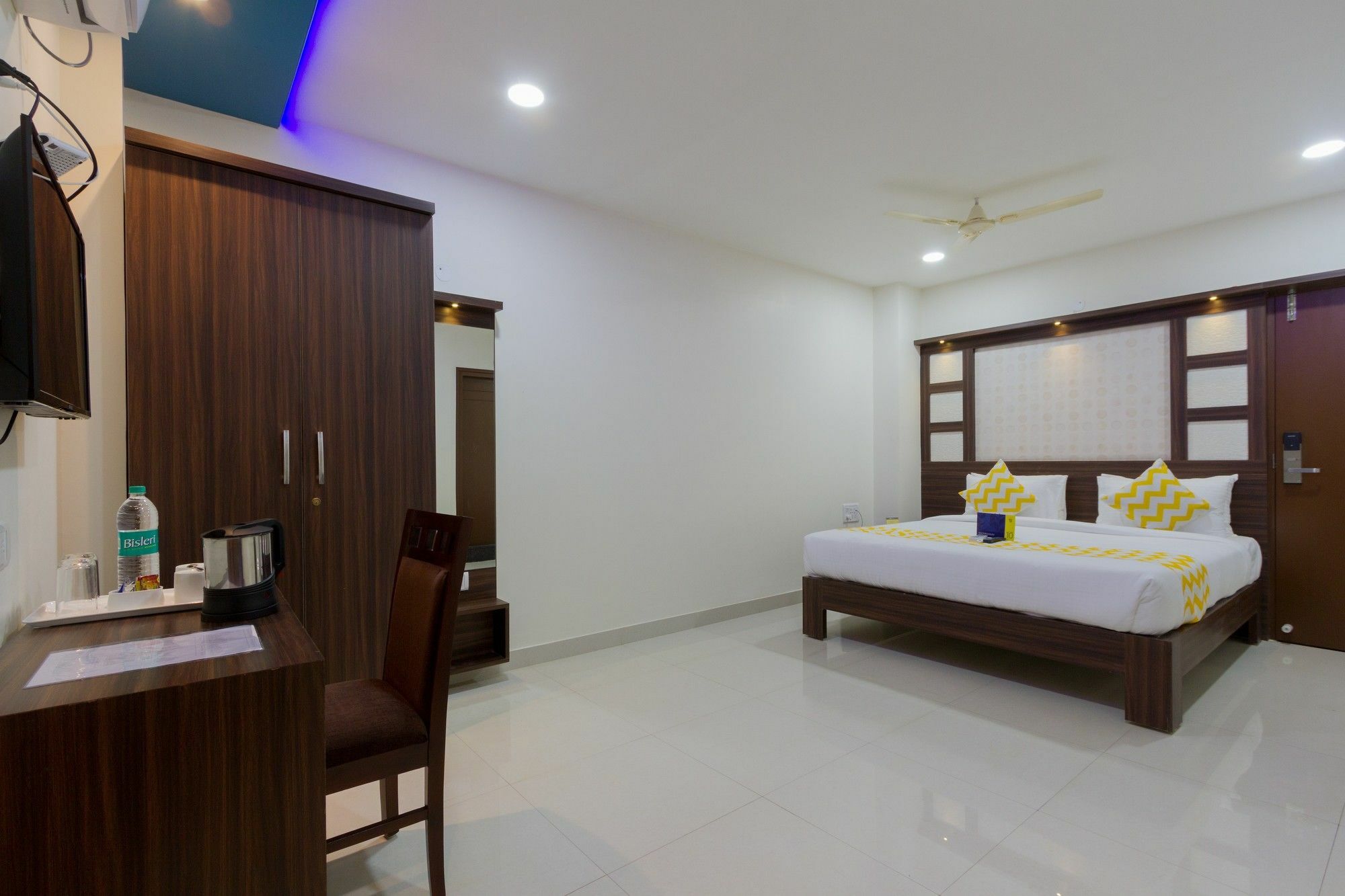 Ring View Hotels - Hebbal Bangalore Exterior photo