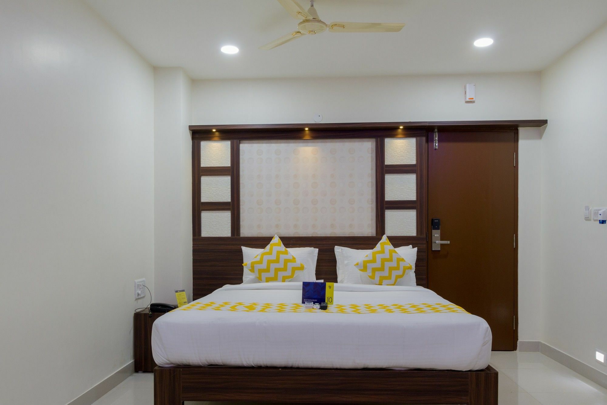 Ring View Hotels - Hebbal Bangalore Exterior photo