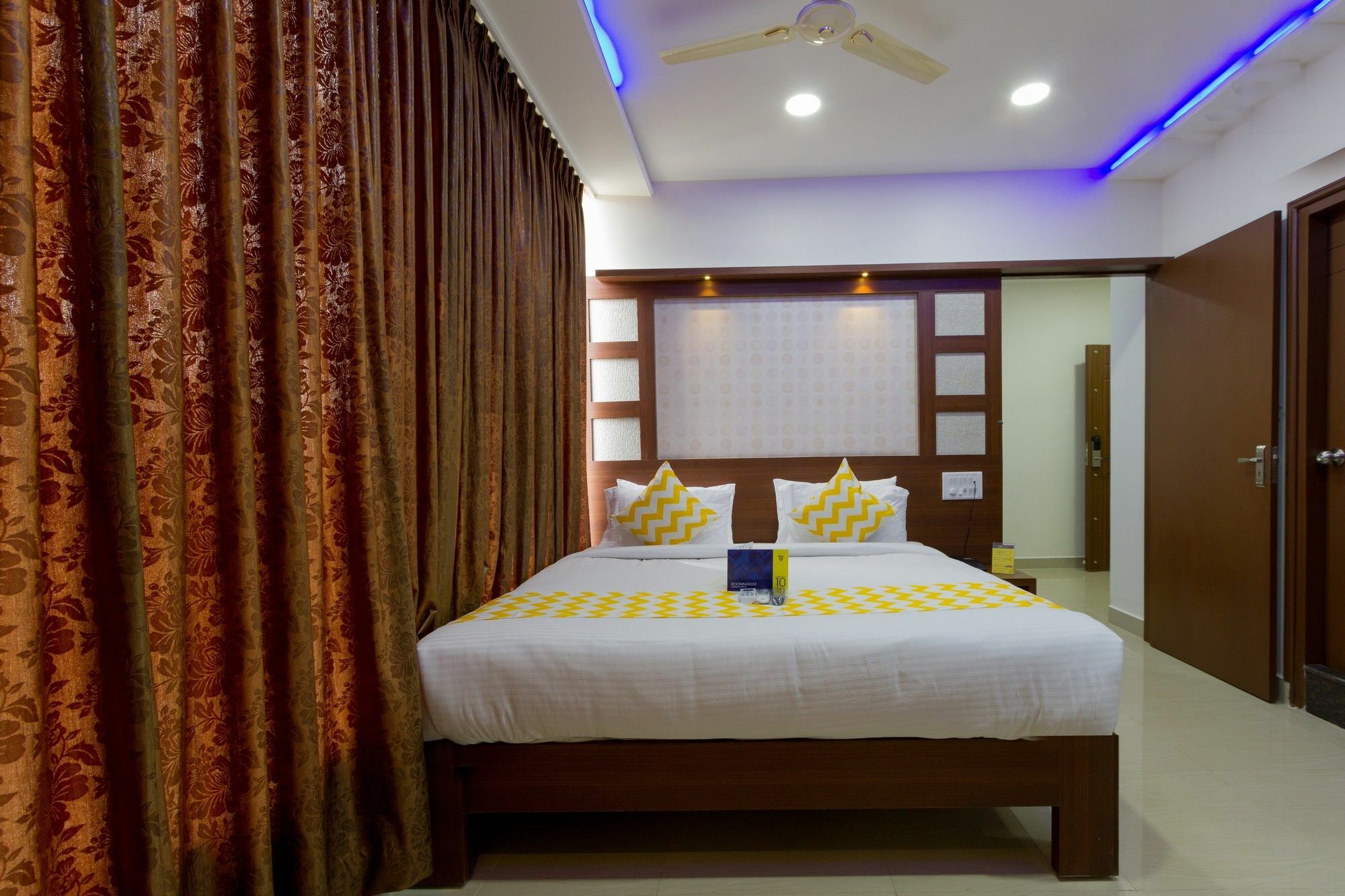 Ring View Hotels - Hebbal Bangalore Exterior photo