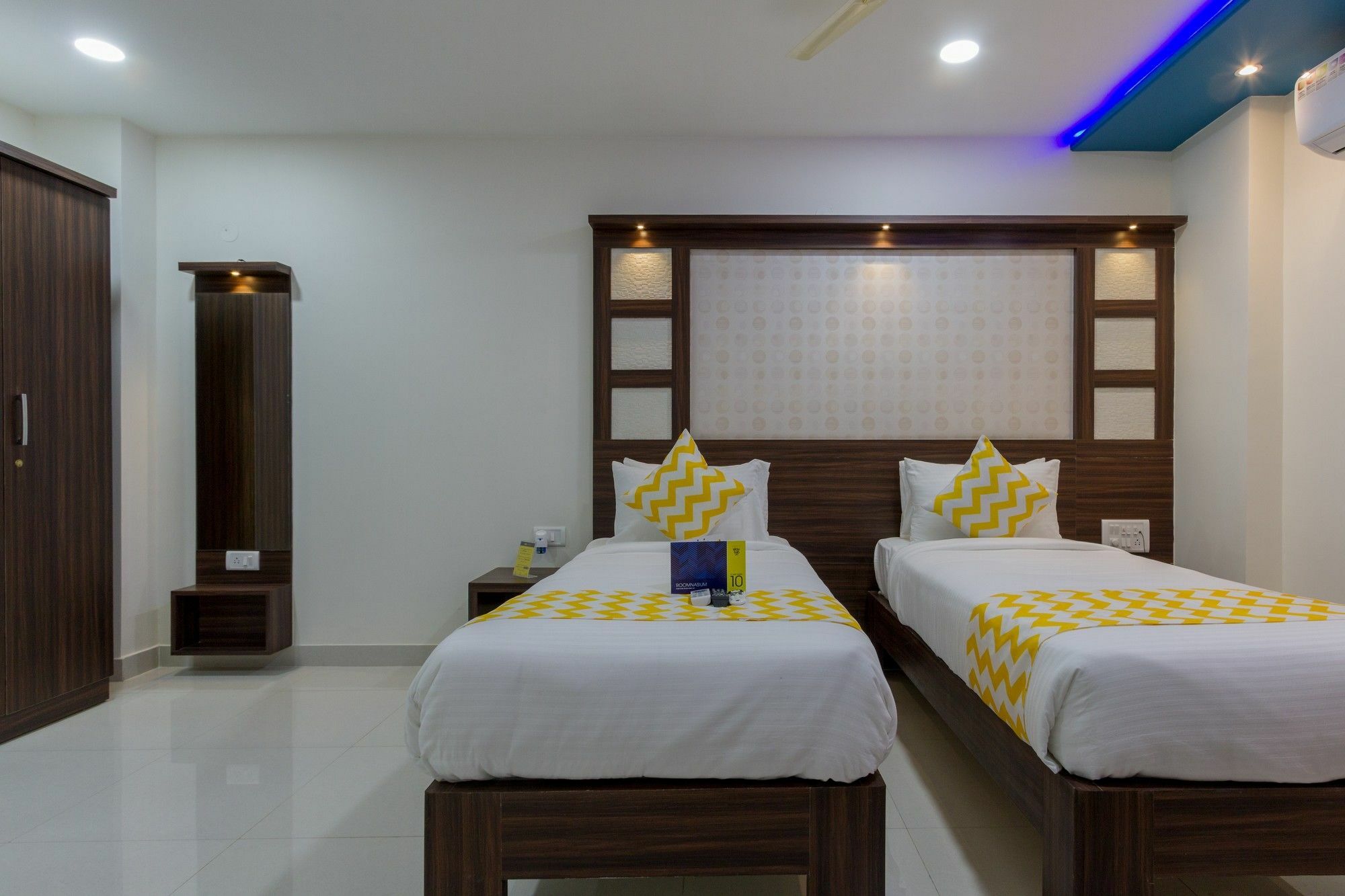 Ring View Hotels - Hebbal Bangalore Exterior photo